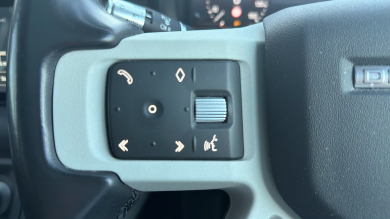 Land Rover Defender 2.0 D240 SE 110 5dr Auto Diesel Estate